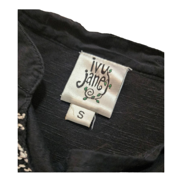 Ivy Jane Embroidered Babydoll Top size small - Picture 4 of 6